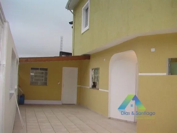 Foto do imóvel Sobrado todo reformado, 2 dormitórios, sala 2 ambientes, 3 vagas, com excelente localização e valor !