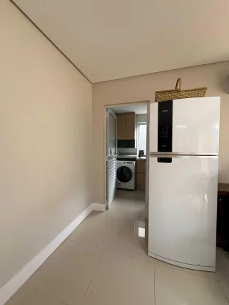 Imagem Casa mobiliada no Condomínio Caledônia com 4 suítes e 4 vagas de garagem em Camboriú
