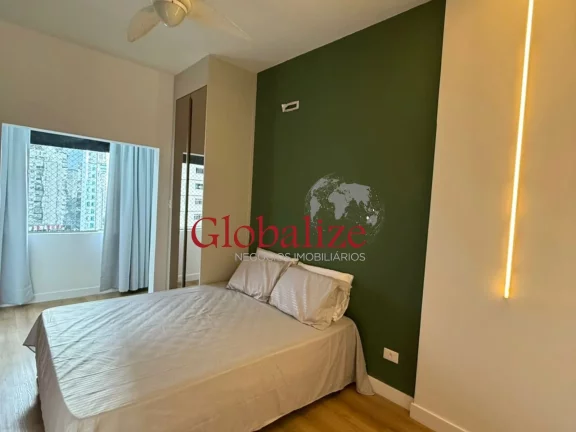 Imagem Apartameno à venda com 65m², 2 quartos, 1 suíte, frente mar, 1 vaga por R$885.000,00 no José Menino em Santos