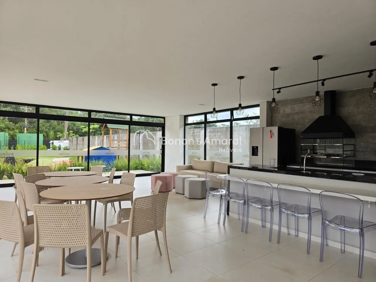 Imagem Casa com 2 quartos e lazer completo em condomínio de Betel