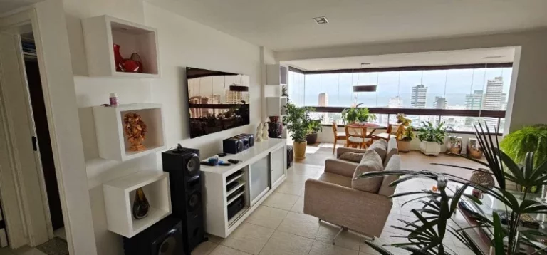 Imagem A 5ª Avenida Imóveis selecionou esse belíssimo apt. no Mansão Giovanni Bellini, Jardim Apipema: 3/4, suite + Gabinete 162m² + 3 garagens + Lazer