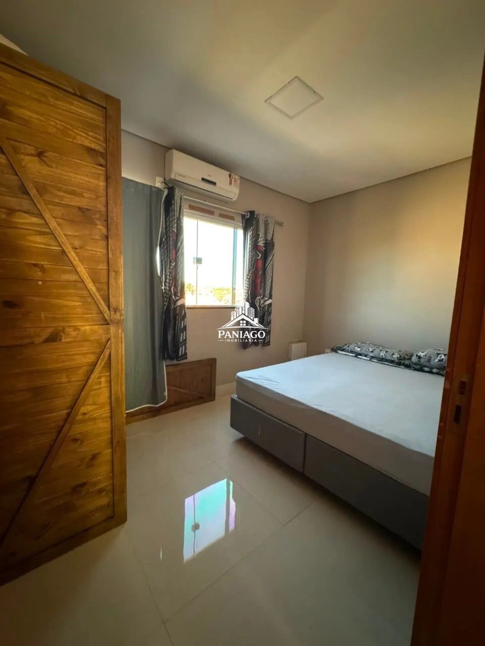 Imagem Sobrado de Alto Padrão com 3 Quartos, Piscina e Espaço Gourmet