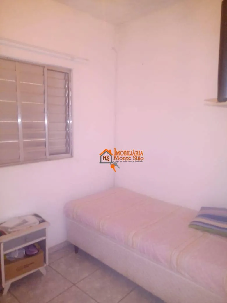 Imagem Sobrado com 4 dormitórios à venda, 115 m² por R$ 270.000,00 - Cidade Soberana - Guarulhos/SP
