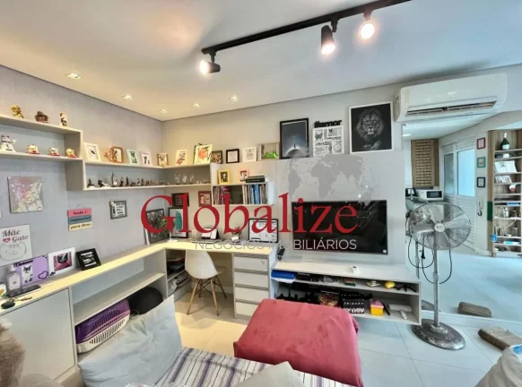 Imagem Apartamento à venda com 50m², 1 quarto, varanda, planejados, piscina, churrasqueira por R$ 380.000,00 na Vila Mathias em Santos