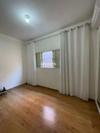 Imagem Casa à venda em Franca, Jardim Riviera, com 3 quartos, 220m2