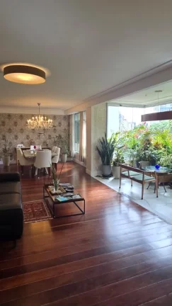 Imagem A 5ª Avenida Imóveis, selecionou esse exclusivo apartamento de 3/4 para você morar com muito charme no bairro mais tradicional de Salvador: A Graça
