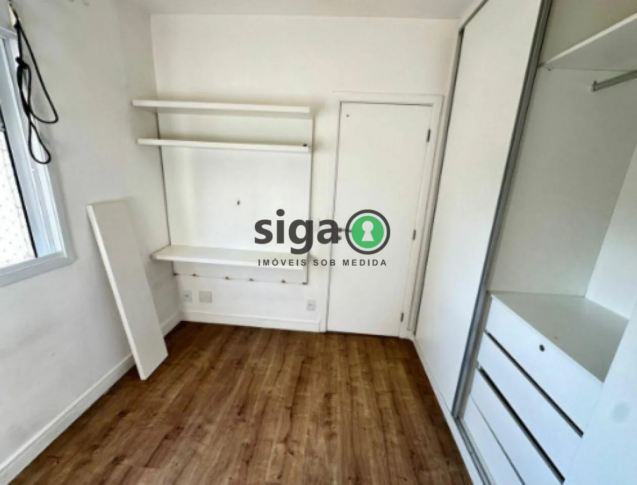 Imagem Apartamento à venda com 3 dormitórios, 2 vagas de garagem, no Condominio Andorinha