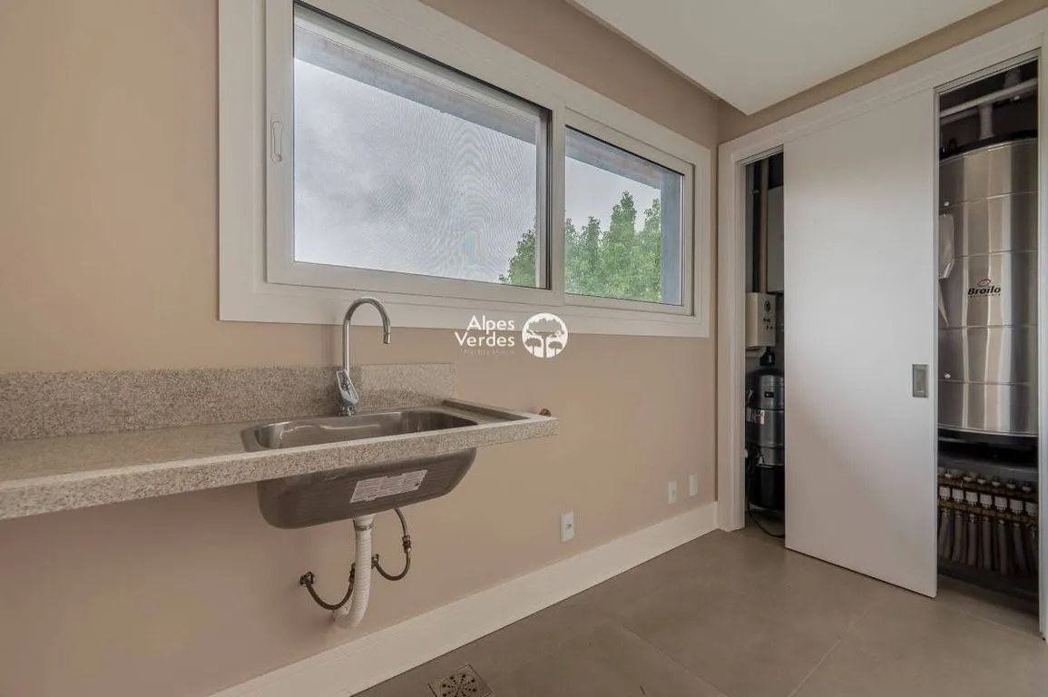 Imagem Vende-se Apartamento em Gramado, Vila Jardim, com 3 quartos