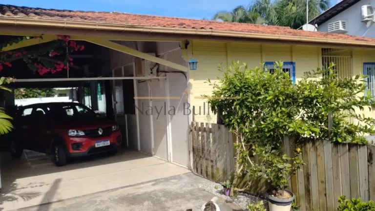 Imagem CASA RESIDENCIAL em FLORIANÓPOLIS - SC, DANIELA