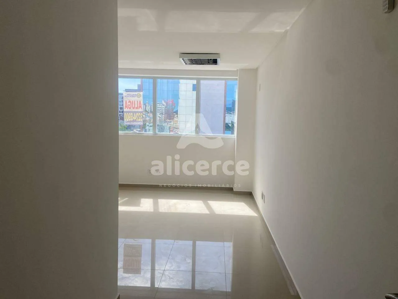 Imagem Sala Comercial para Aluguel em Florianópolis - Estreito/ Beira Mar Continental