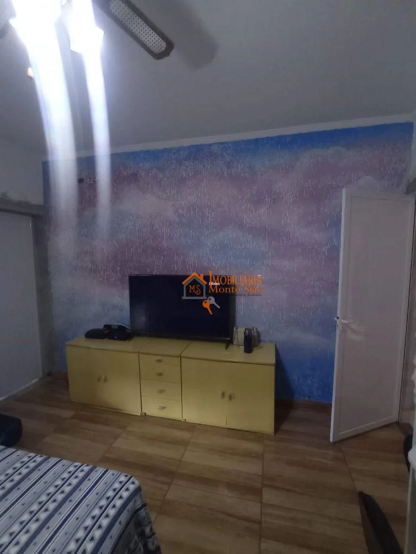 Imagem Sobrado com 4 dormitórios à venda, 438 m² por R$ 985.000,00 - Jardim Santa Clara - Guarulhos/SP