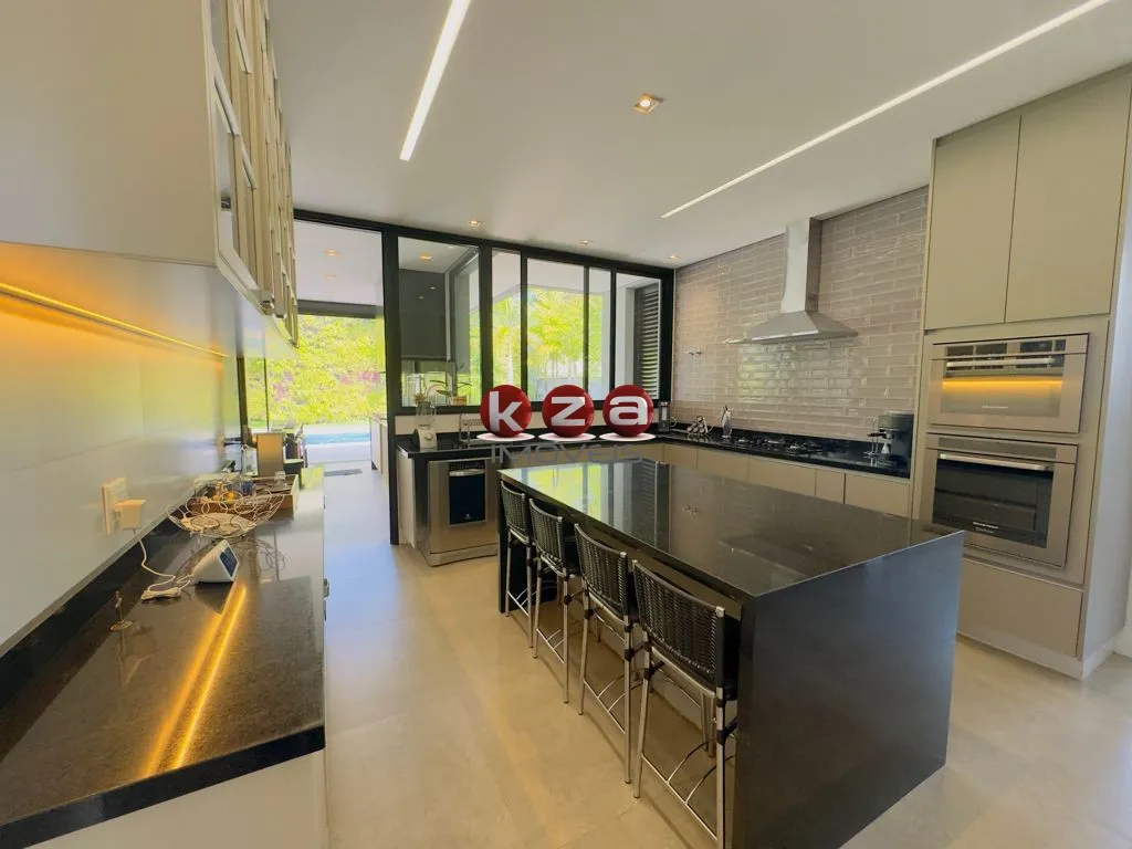 Imagem Luxuosa casa térrea à venda em Jundiaí-SP, Condomínio Jardim Atenas: 4 suítes, 3 salas, 5 banheiros, 5 vagas, 417m².