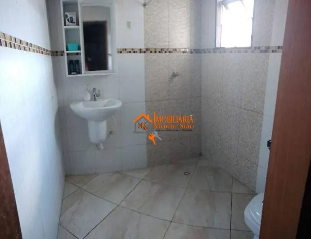 Imagem Sobrado com 3 dormitórios à venda, 220 m² por R$ 340.000,00 - Jardim Maria Clara - Guarulhos/SP
