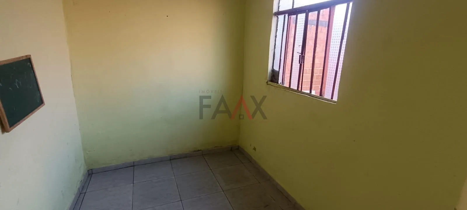 Imagem Casa com 02 Quartos para venda no Boqueirão proximo a comercios. terreno 165m