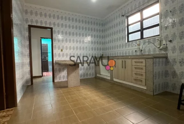 Imagem Casa Padrão de 03 dormitórios para venda no Jardim Santa Maria Guarujá.