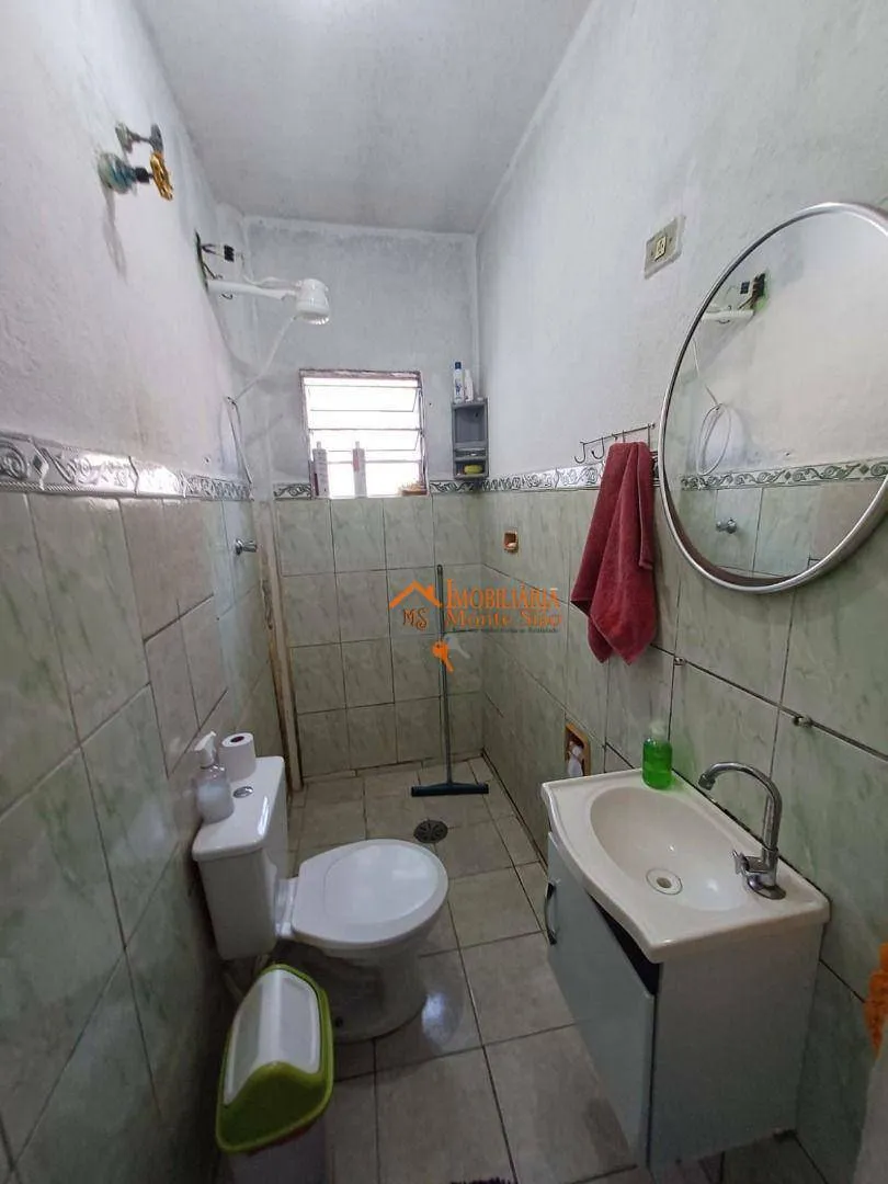 Imagem Sobrado com 4 dormitórios à venda, 120 m² por R$ 350.000,00 - Vila Itapoan - Guarulhos/SP