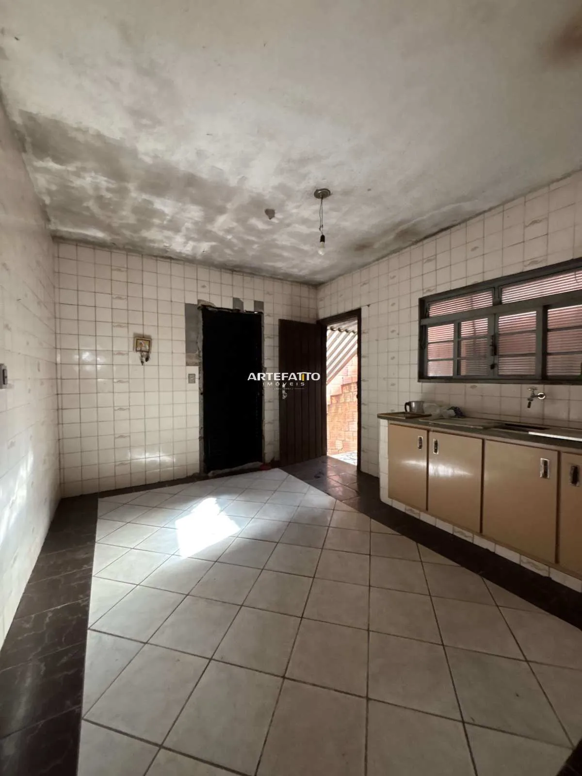 Imagem Casa à venda em Franca, Vila Nossa Senhora das Graças, com 2 quartos, 190m2