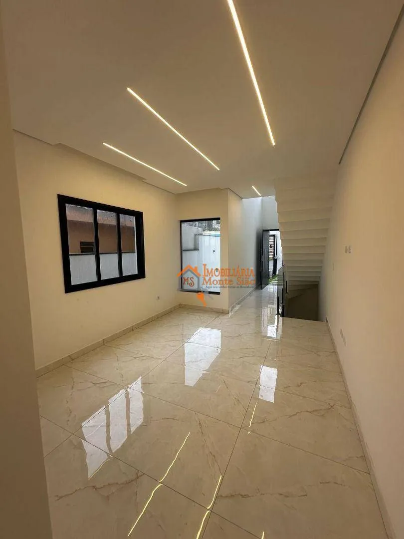 Imagem Sobrado com 3 dormitórios à venda, 158 m² por R$ 830.000,00 - Centro - Arujá/SP