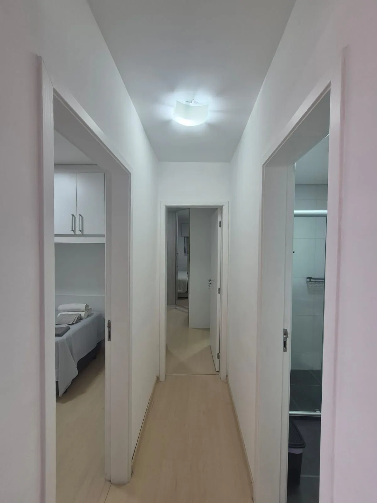 Imagem Apartamento com 2 quartos, vaga, elevador e piscina no bairro Nonoai