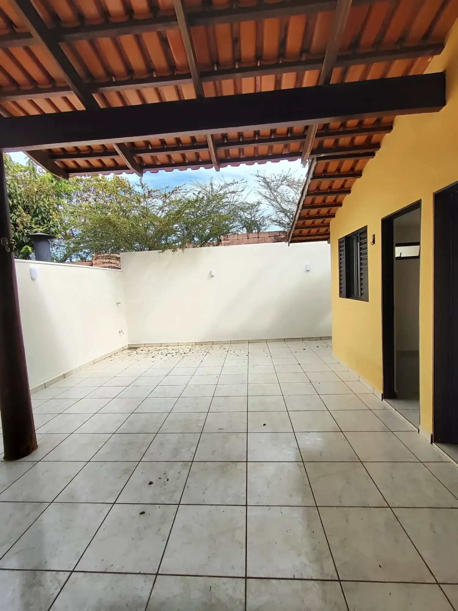 Imagem Sobrado com 3 Quartos à Venda, 150 m² em Jardim Vitória - Goiânia
