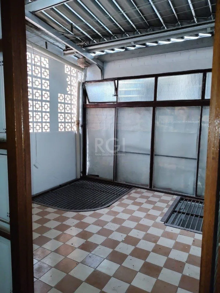Imagem Casa para Venda - 98m², 2 dormitórios, 2 vagas - Alto Petrópolis