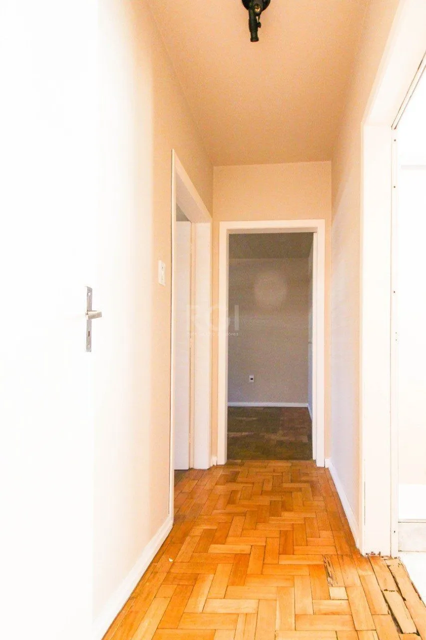 Imagem Apartamento para Venda - 73.01m², 2 dormitórios, 1 vaga - Menino Deus