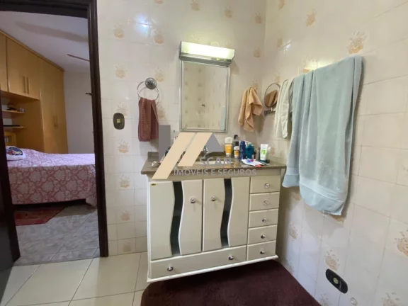 Imagem Casa à venda em Campinas-SP, no bairro Parque São Quirino: 3 quartos, 1 suíte, 3 banheiros, 4 vagas e 179,50 m²!