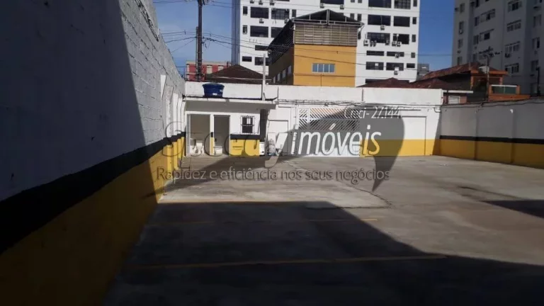 Imagem Terreno para locação em Santos, bairro Aparecida