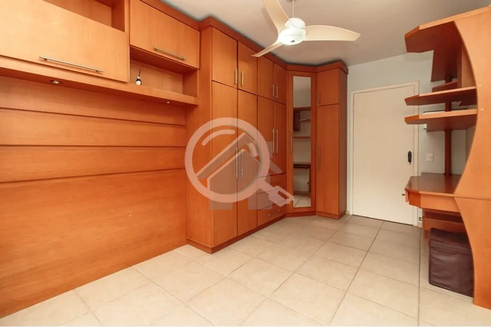 Imagem Descubra o seu novo lar na vibrante Cidade Baixa, Porto Alegre, RS! Este apartamento residencial, di...