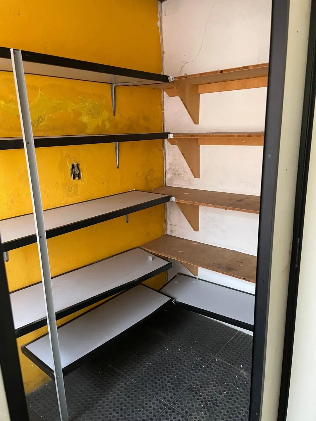 Imagem Comercial para Locação 550M², São Benedito, Pindamonhangaba - SP