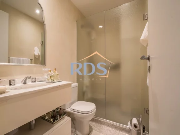 Imagem Vende Apartamento de 162m², moderno, reformado, Condominio Clube Flórida Penthouses