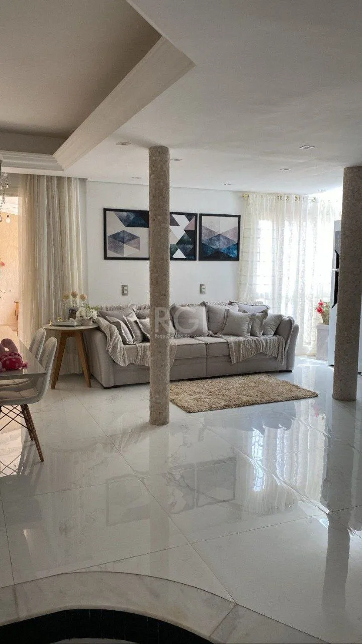 Imagem Ótima casa no condomínio Jardins do Prado bairro Hípica - 70m² Porto Alegre-RS