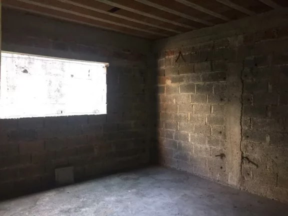 Imagem SOBRADO PADRÃO COM 400 METROS CONSTRUÍDO, 4 DORMITÓRIOS SENDO UM SUITE, NO PARQUE JAÇATUBA.