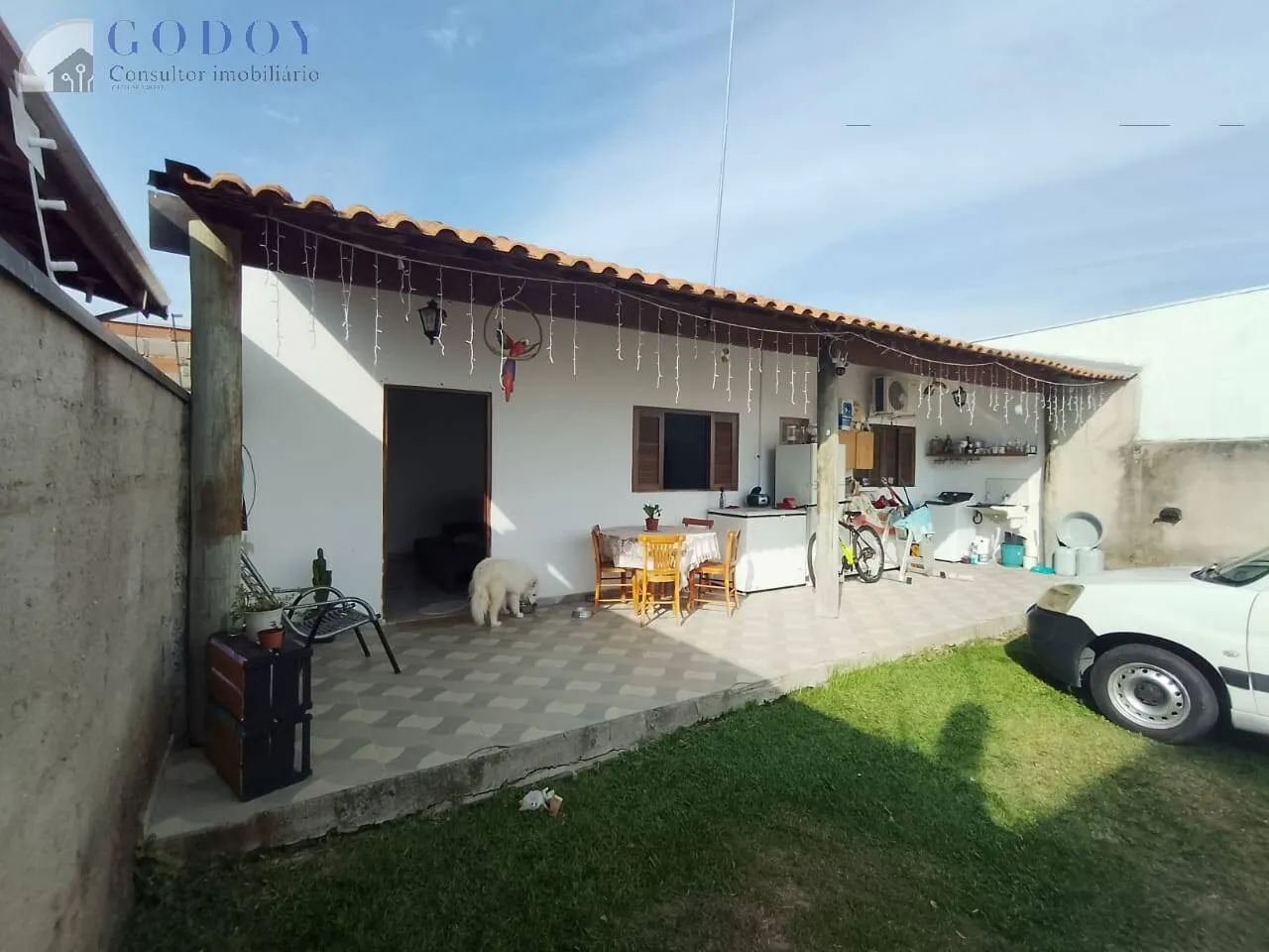 Imagem Vende-se Casa em Lote de 250m² - Ótima Localização no Pasin.