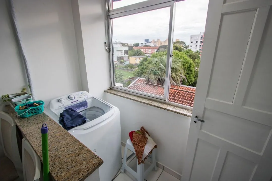 Imagem Apartamento para Venda - 70.7m², 2 dormitórios, 1 vaga - Tristeza