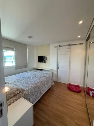 Imagem Apartamento à Venda em Alphaville Salvador 1 Porteira Fechada e Vista Livre 2 Quartos, 1 Suíte, Varanda Ampla Condomínio com Infraestrutura Completa R$ 900.000,00 Localização Privilegiada na Paralela