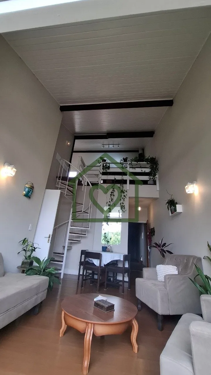 Imagem Cobertura Duplex, 2 dormitórios, 2 salas, 2 banheiros e 2 vagas, em prédio com elevador. Condomín...