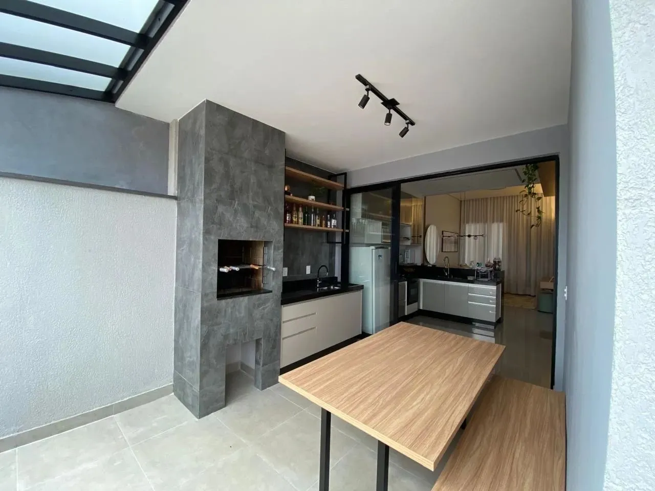 Imagem Casa em Condomínio à Venda em Sorocaba-SP - Jardim Residencial Villagio Ipanema I: 3 Quartos, 1 Suíte, 1 Sala, 2 Banheiros, 2 Vagas, 95m²