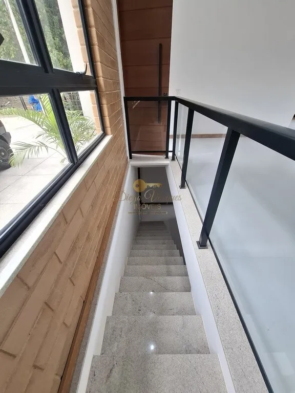 Imagem Casa em Condomínio para Venda em Teresópolis / RJ no bairro Green Valley