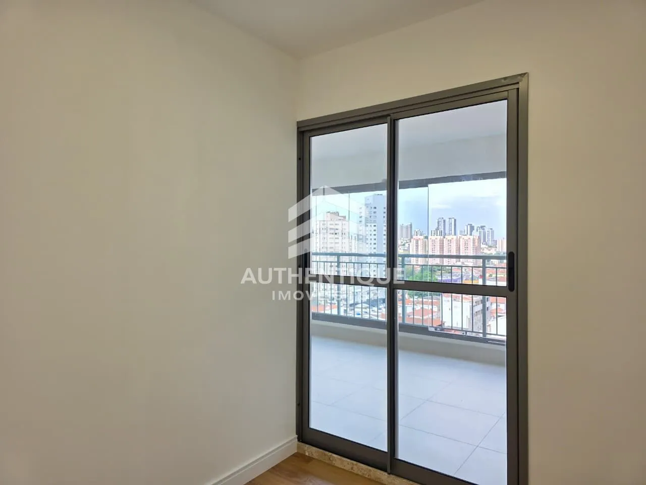 Imagem LIVING VILLAGGIO TATUAPE - Apartamento novo no bairro Tatuapé à venda