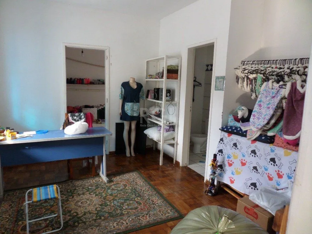 Imagem Casa para Venda - 153m², 5 dormitórios, sendo 3 suites, 4 vagas - Jardim Itu Sabará