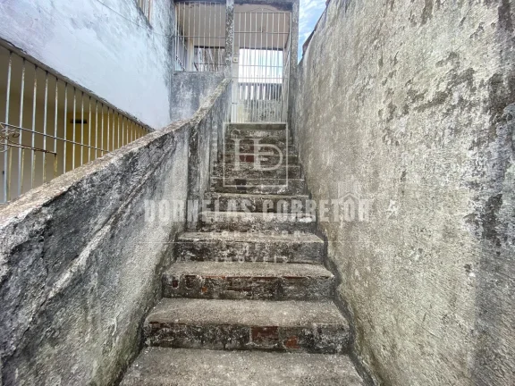 Imagem Mais Espaço para Sua Família - Casa Térreo e 1º Andar em Excelente Localização!