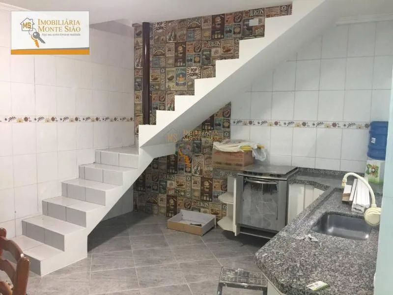 Imagem Sobrado com 4 dormitórios à venda, 200 m² por R$ 630.000,00 - Jardim Flor do Campo - Guarulhos/SP