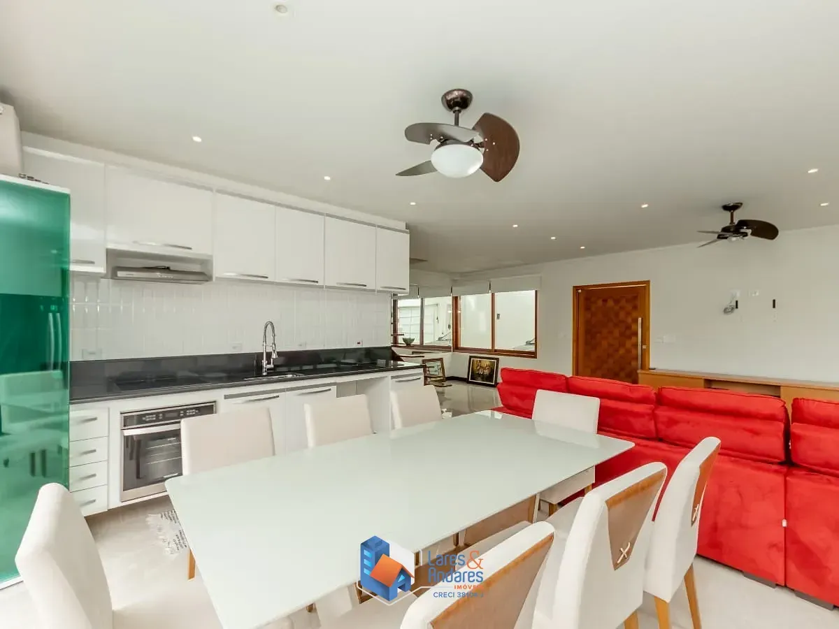 Imagem Sobrado para venda em Jardim Sertãozinho com 3 quartos, sendo 1 suíte, 247m²