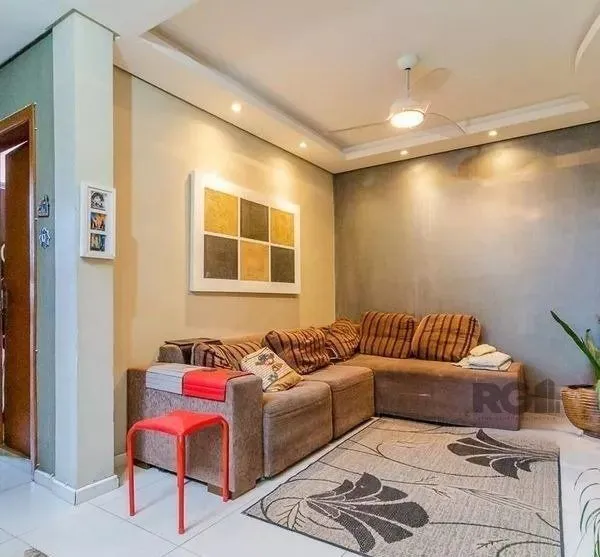Imagem Casa sobrado no Partenon de 4 dormitórios e 2 vagas