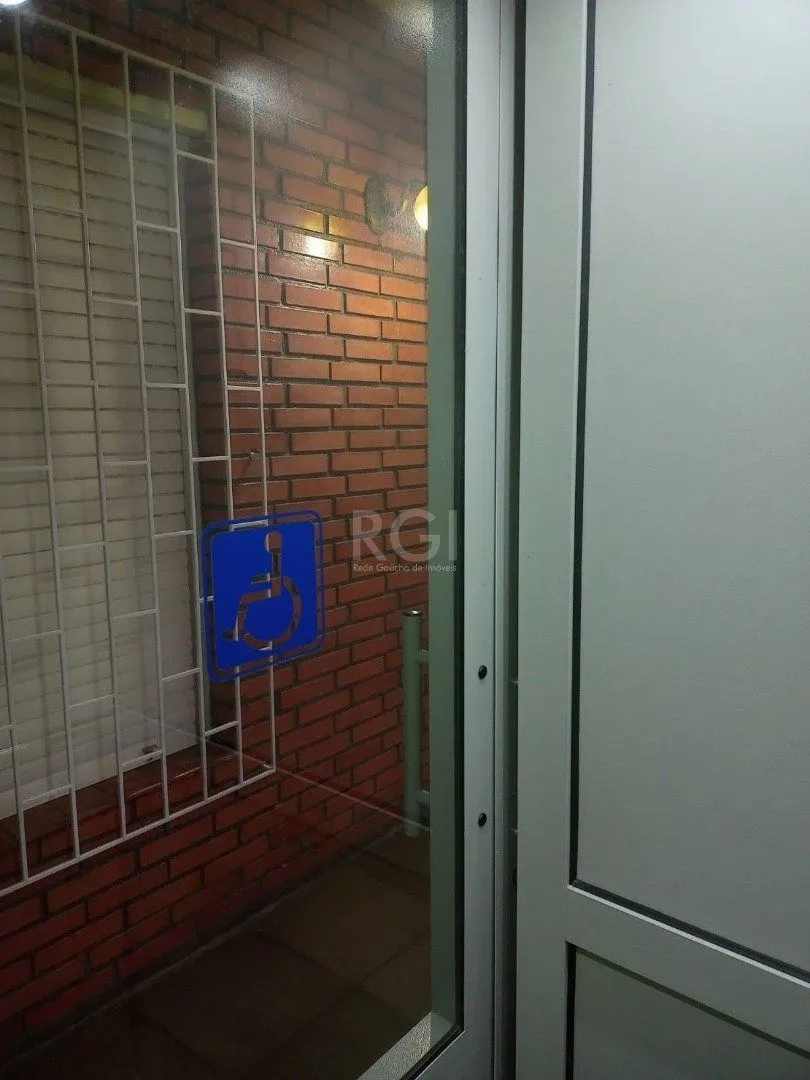 Imagem Casa para Venda - 220m², 3 dormitórios, sendo 1 suites, 1 vaga - Camaquã