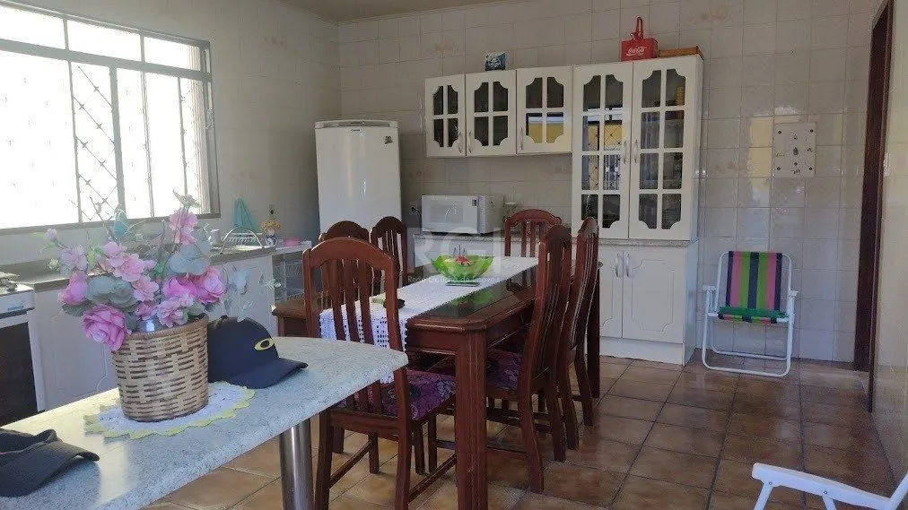 Imagem Casa 3 Quartos, 3 vagas de garagem, Bairro Cavalhada, Porto Alegre-RS.