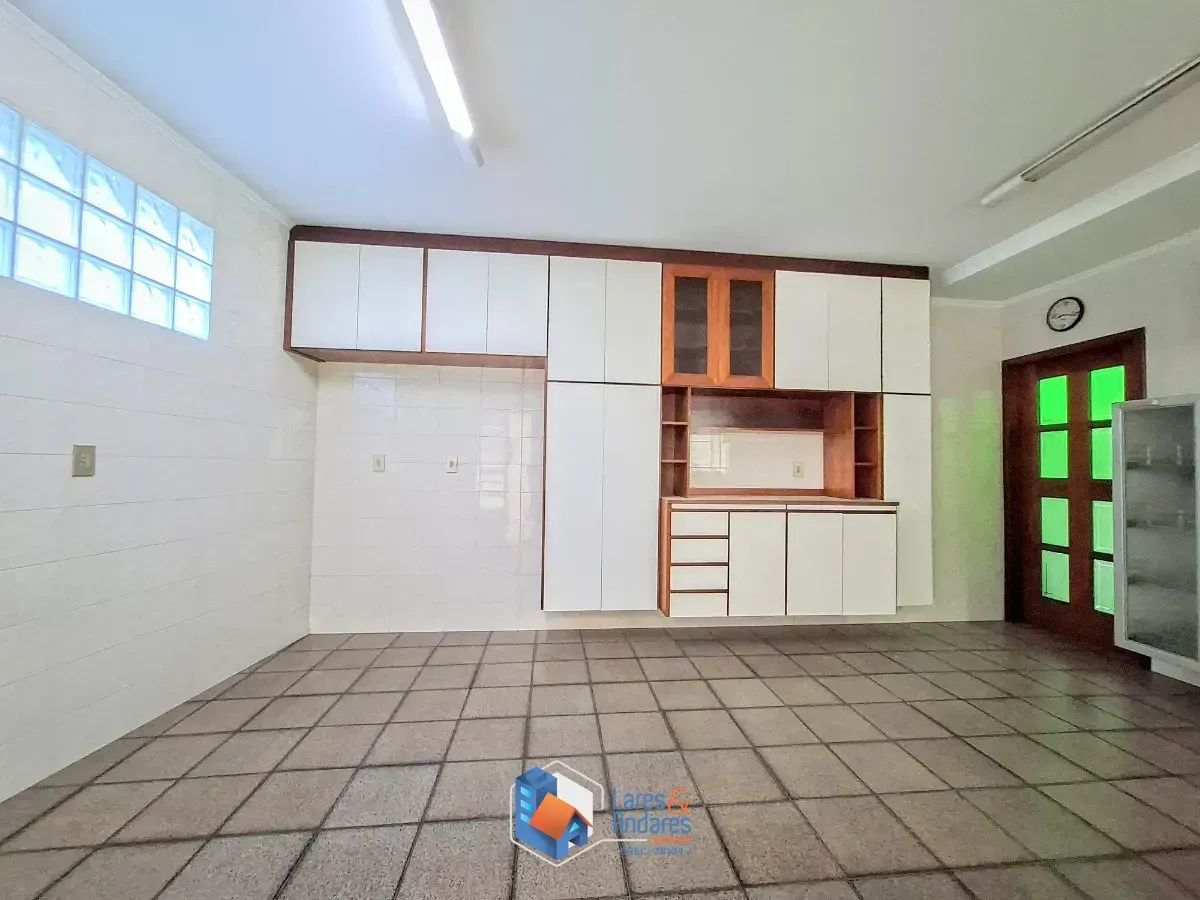 Imagem Sobrado para venda em Chora Menino com 3 quartos, sendo 1 suíte, 187m²