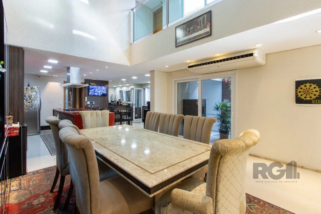 Imagem Casa com 5 suites com area privativa 714,00