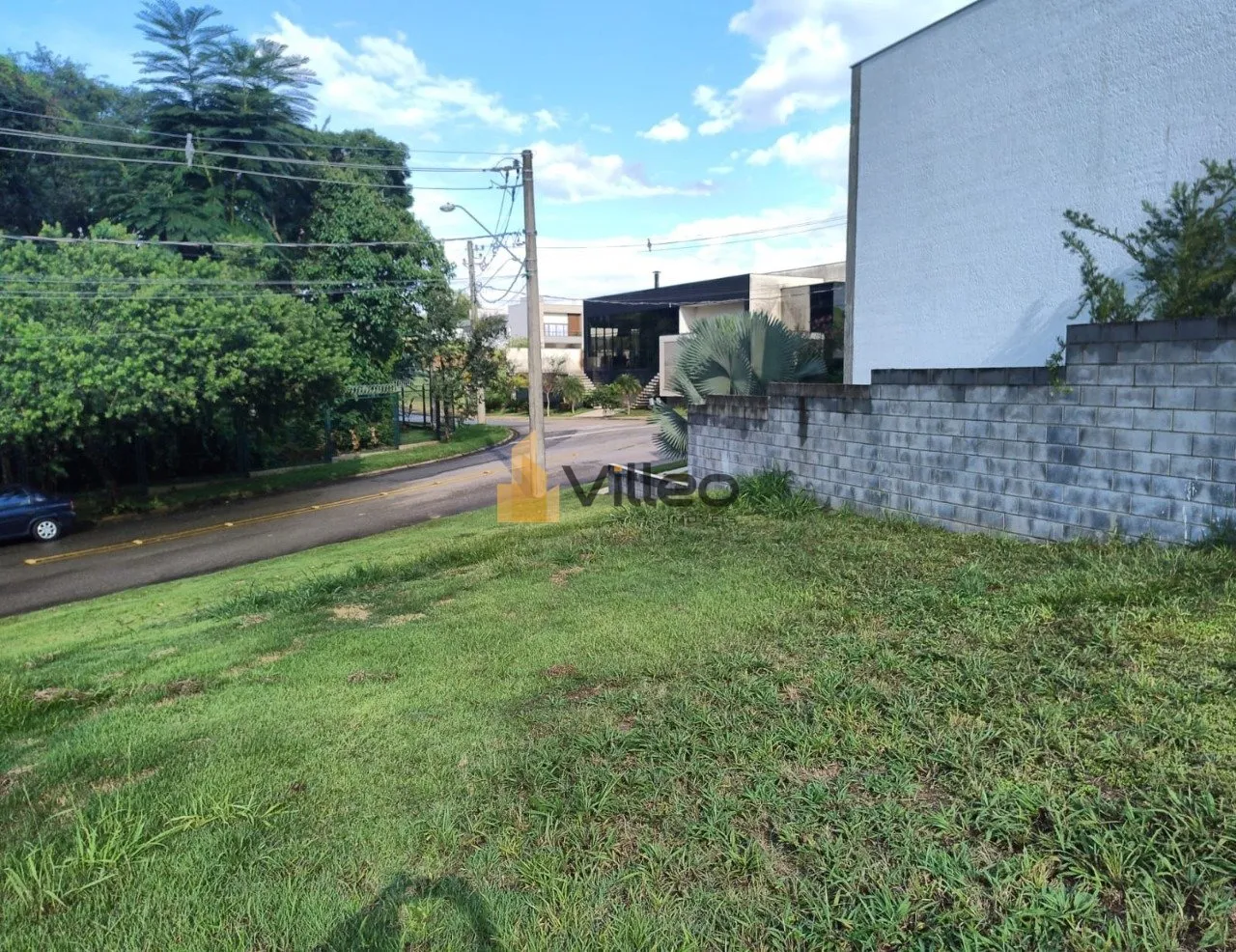 Imagem Descubra o privilégio de viver em um dos endereços mais cobiçados de Sorocaba. Este terreno de 1....